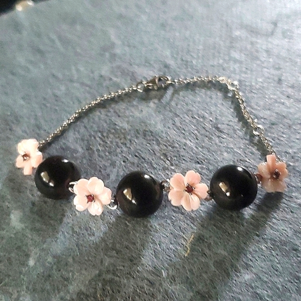 Shungite Mother of Pearl Garnet Beaded Bracelet - Picture 3 of 7